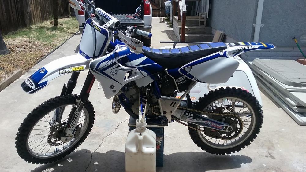 2001 YZ125b.jpg