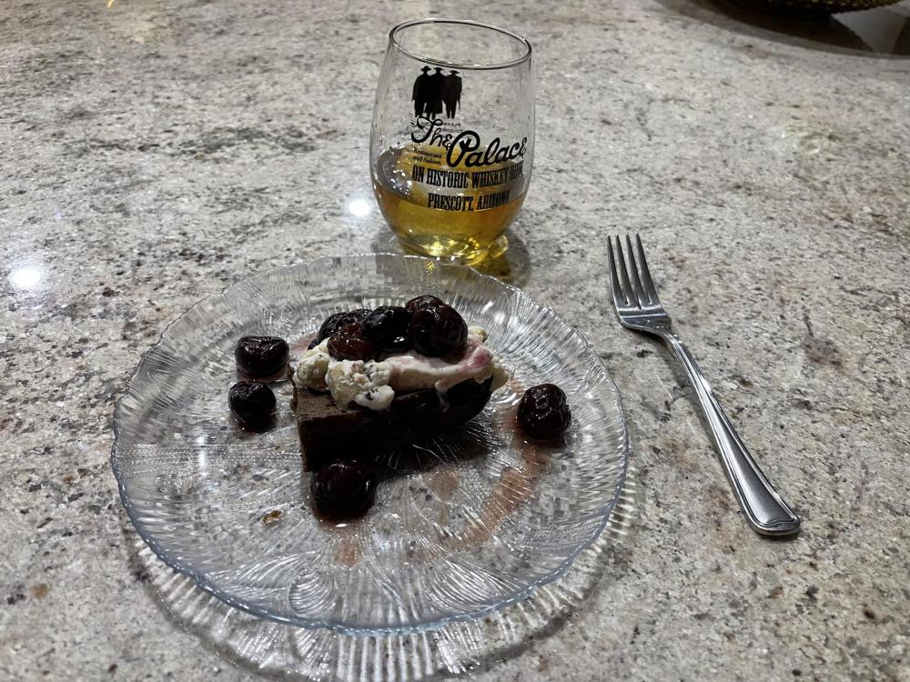 dessert.thumb.jpg.8b13caa3a218d794f4ef014e3b44fccc.jpg